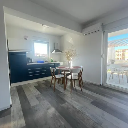 Iva Apartment *